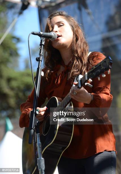 Jade Rutter Singer Jade Gate Photos and Premium High Res Pictures - Getty Images