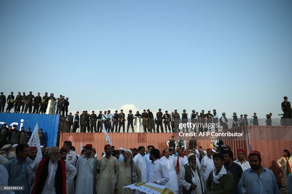 TOPSHOT-PAKISTAN-UNREST-TRIBAL-POLITICS