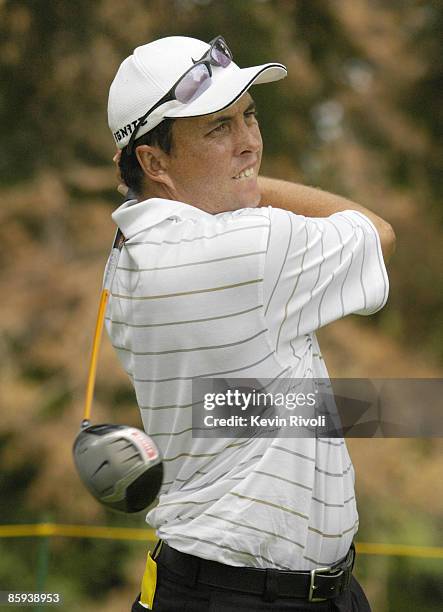 Scott Gardiner tees off on the 18th hole during the second round of the 2005 Nationwide Tour Xerox Classic in Rochester, New York on Thursday, August...