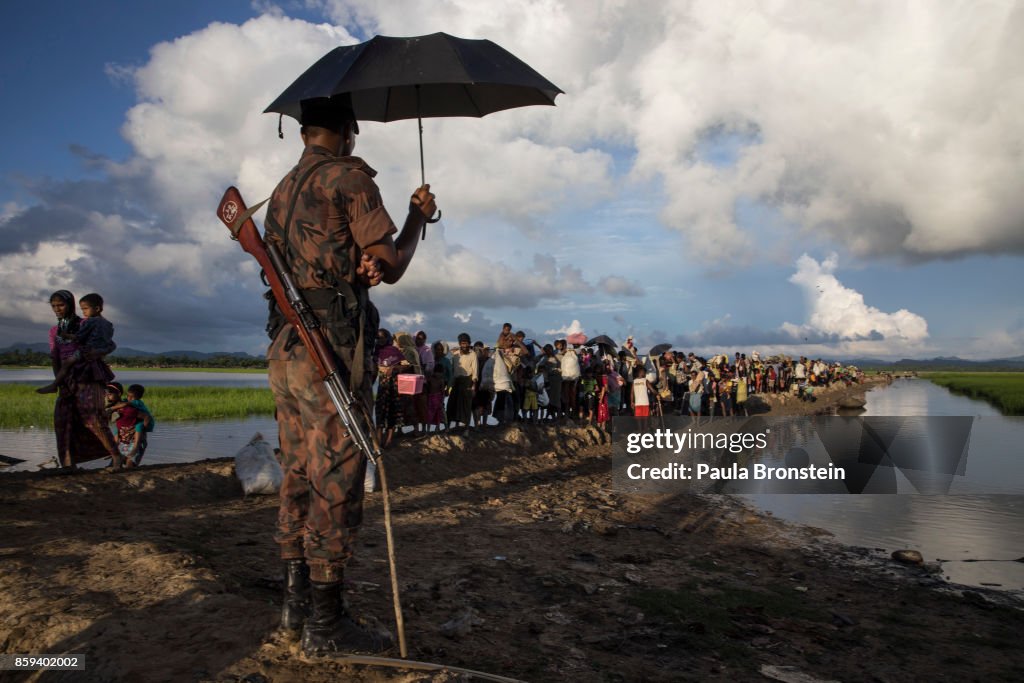 Rohingya Refugees Flood Into Bangladesh