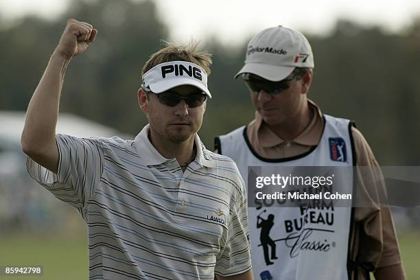 Heath Slocum celebrates after winning the Southern Farm Bureau Classic at Annandale Golf Club in Madison, Mississippi on November 6, 2005.