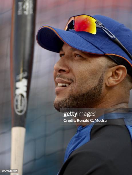 Gary Sheffield of the New York Mets during batting practice before a game against the Florida Marlins at Dolphin Stadium on April 10, 2009 in Miami,...