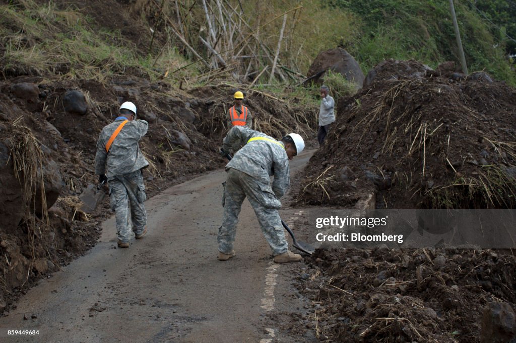 Soldiers In The U.S. Army Reserves Deliver Aid As Senators Pledge To Support Long-Term Puerto Rico Rebuilding