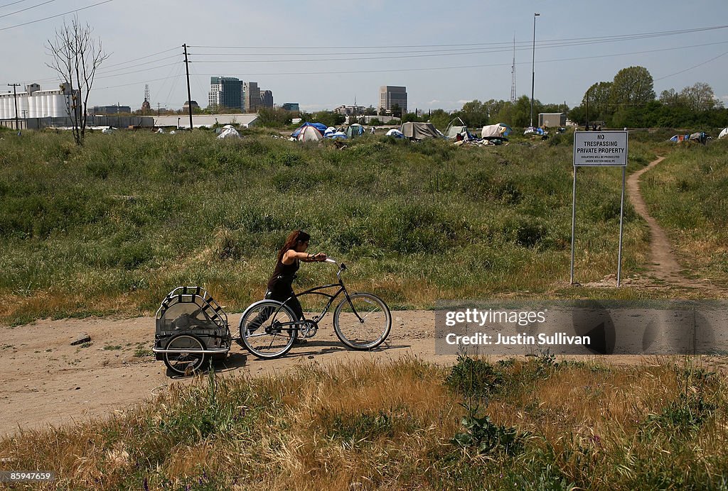 Evictions Start At Sacramento's Tent City
