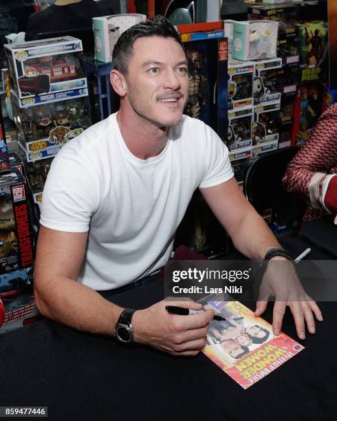 Actor Luke Evans attends the Professor Marston and the Wonder Women meet and greet at New York's Forbidden Planet on October 9, 2017 in New York City.