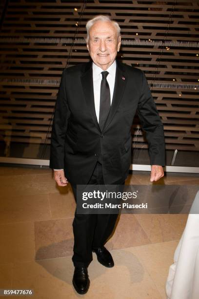 Architect Frank Gehry attends 'Etre Moderne: Le MomA a Paris' exhibition at Fondation Louis Vuitton on October 9, 2017 in Paris, France.