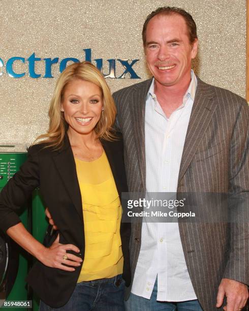 Kelly Ripa and Electrolux CEO Keith McLoughlin launch the new Electrolux limited edition Kelly Green shade at Banchet Florist on April 13, 2009 in...