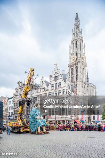 Belgium, Antwerp, De Reuzen - The Giants by Royal de Luxe - Zomer van Antwerpen 2015 - 19th june 2015