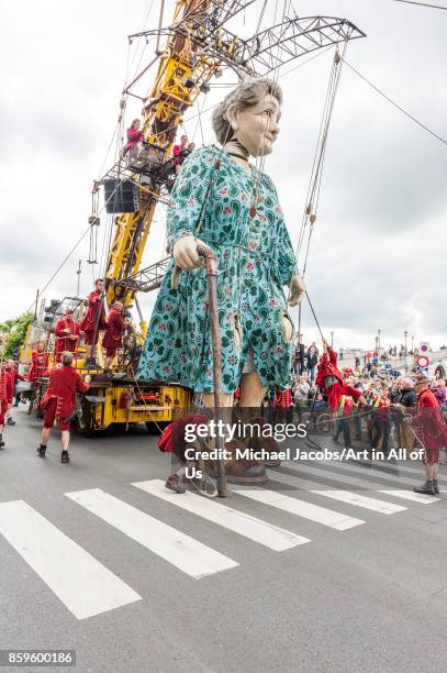 Belgium, Antwerp, De Reuzen - The Giants by Royal de Luxe - Zomer van Antwerpen 2015 - 19th june 2015