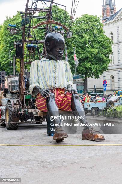 Belgium, Antwerp, De Reuzen - The Giants by Royal de Luxe - Zomer van Antwerpen 2015 - 19th june 2015