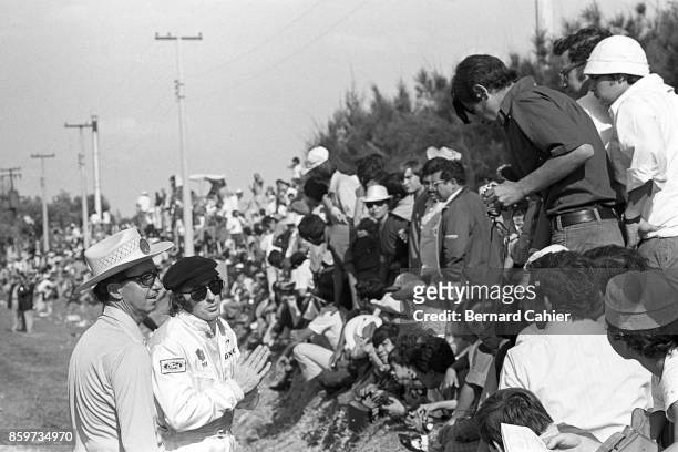 Jackie Stewart, Grand Prix of Mexico, Autodromo Hermanos Rodriguez, Magdalena Mixhuca, October 25, 1970. Jackie Stewart begging the Mexican...