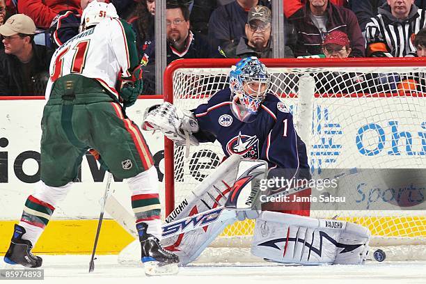 Goaltender Steve Mason of the Columbus Blue Jackets makes a save against the Minnesota Wild on April 11, 2009 at Nationwide Arena in Columbus, Ohio.