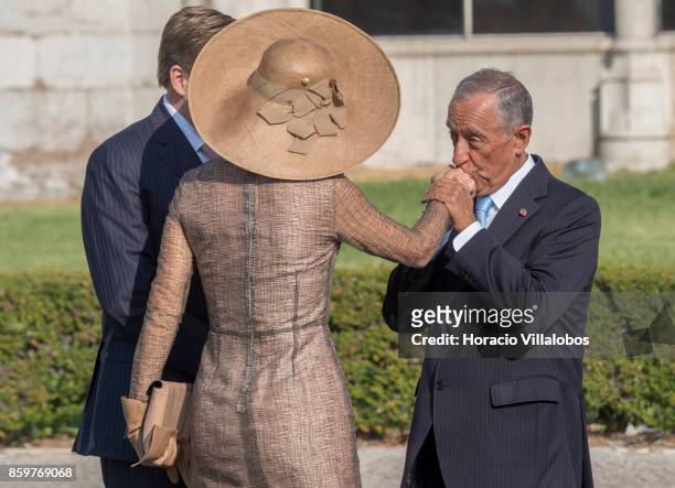 Portuguese President Marcelo Rebelo de Sousa greets King Willem-Alexander of The Netherlands and Queen Maxima of The Netherlands outside Jeronimos...