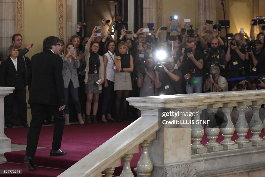 TOPSHOT-SPAIN-POLITICS-CATALONIA-INDEPENDENCE-PARLIAMENT