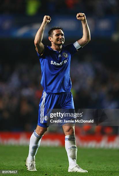 Frank Lampard of Chelsea celebrates after his team went through to the Semi-Final during the UEFA Champions League Quarter Final Second Leg match...