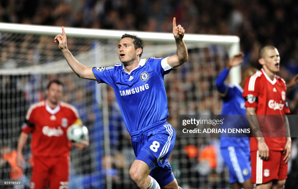 Chelsea's Frank Lampard (C) celebrates s