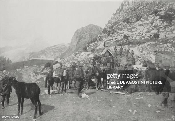 Peaks painstakingly conquered by the Alpini troops in Upper Carnia: from the left, Zellonkofel, Pal Piccolo and Freikofel, Italy, World War I, photo...