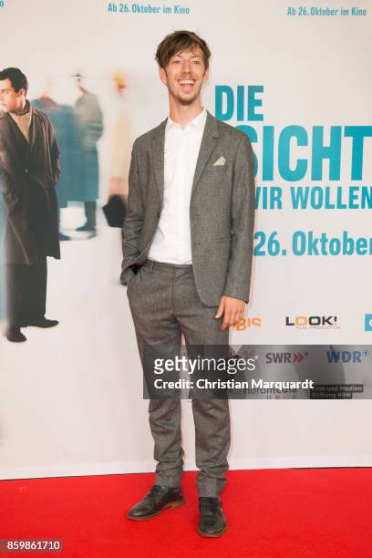 Actor Max Mauff attends the premiere of 'Die Unsichtbaren' at Kino International on October 10, 2017 in Berlin, Germany.