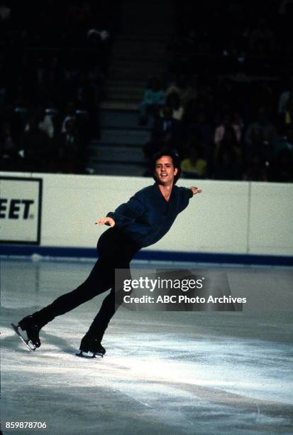 Kurt Browning skating.