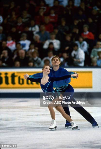 Jenni Meno, Todd Sand skating.