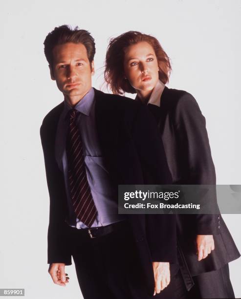 David Duchovny and Gillian Anderson star in year 6 of "The X-Files." Photo by FOX/Liaison