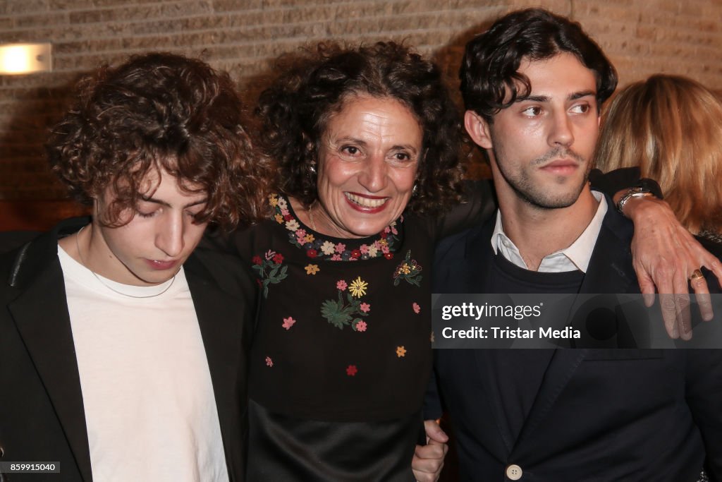 'Die Unsichtbaren' Premiere In Berlin