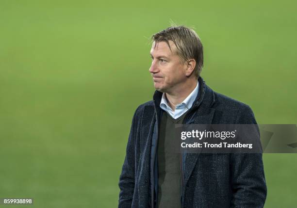 Head Coach Leif Gunnar Smedrud of Norway during the U-21 FIFA 2018 World Cup Qualifier between Norway and Germany at Marienlyst Stadion on October...