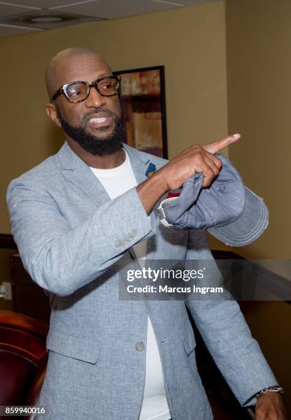 Comedian and author Rickey Smiley attends The House Of Hope Atlanta to promote his book tour 'Stand By Your Truth' on October 8, 2017 in Decatur,...