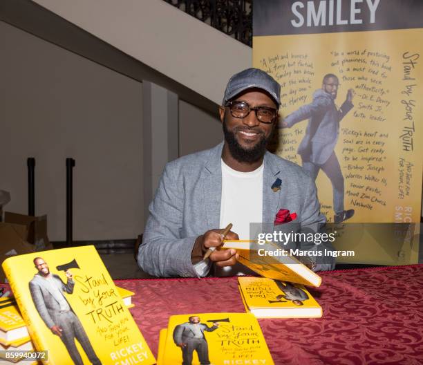Comedian and author Rickey Smiley attends The House Of Hope Atlanta to promote his book tour 'Stand By Your Truth' on October 8, 2017 in Decatur,...