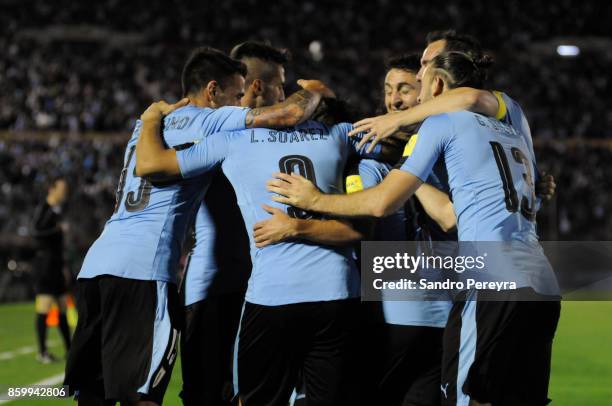Luis Suarez of Uruguay celebrates with teammates after scoring his team's third goal during a match between Uruguay and Bolivia as part of FIFA 2018...