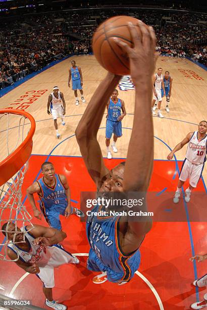 Kevin Durant of the Oklahoma City Thunder goes up for a dunk during a game against the Los Angeles Clippers at Staples Center on April 15, 2009 in...