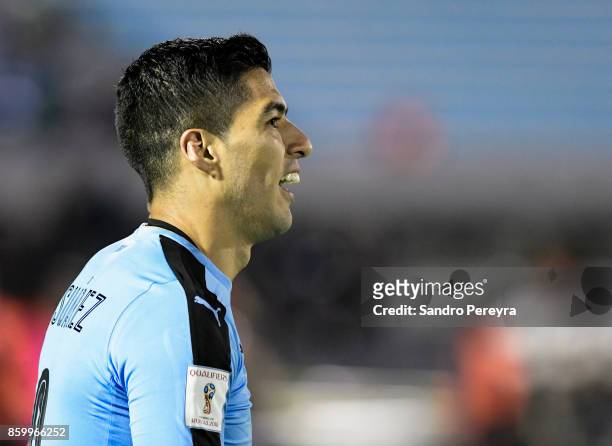 Luis Suarez celebrates after scoring his team's dourth goal during a match between Uruguay and Bolivia as part of FIFA 2018 World Cup Qualifiers at...
