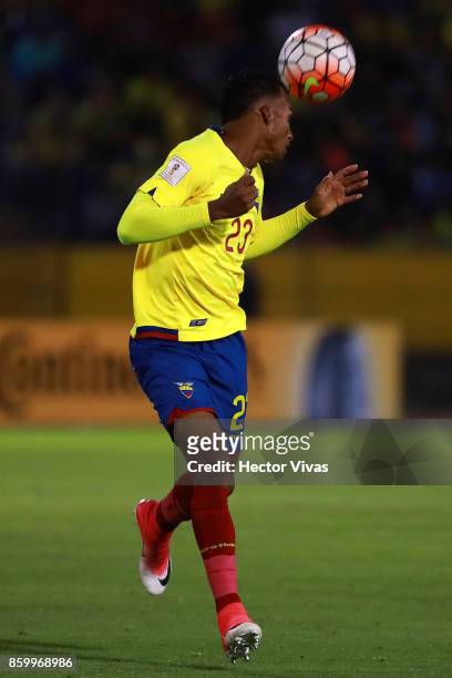 Dario Aimar of Ecuador heads the ball during a match between Ecuador and Argentina as part of FIFA 2018 World Cup Qualifiers at Olimpico Atahualpa...