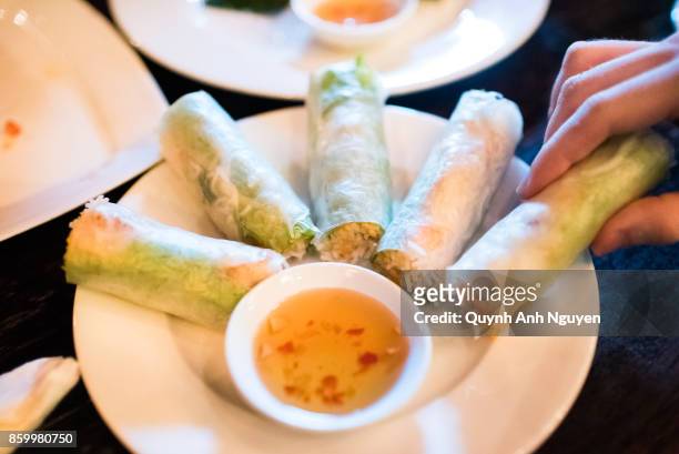 vietnamese food: fresh spring rolls - nuoc cham stock pictures, royalty-free photos & images