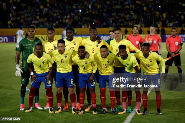 Palyers of Ecuador pose for a team picture prior a match between Ecuador and Argentina as part of FIFA 2018 World Cup Qualifiers at Olimpico...