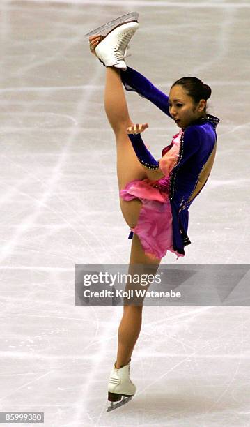 Miki Ando of Japan competes in the Ladies short Skating program during the ISU World Team Trophy 2009 Day 1 at Yoyogi National Gymnasium on April 16,...