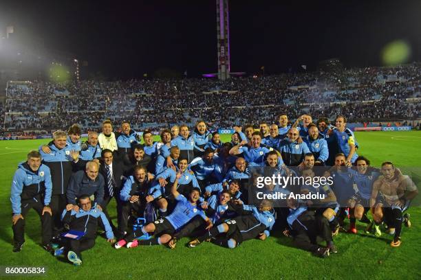 Uruguayan team celebrating the classification to the world after the 2018 FIFA World Cup Qualification match between Uruguay and Bolivia at...