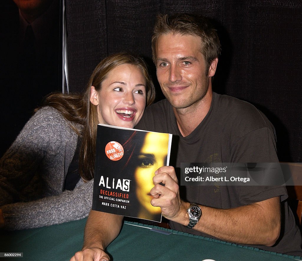 In-Store Signing for "Alias: Declassified" by Cast Members