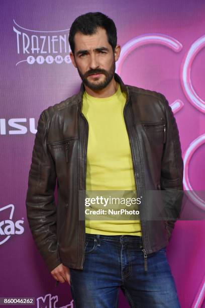 Manuel Balbi is seen attending at red carpet of 'Como Cortar a tu Patan' film premiere on October 10, 2017 in Mexico City, Mexico