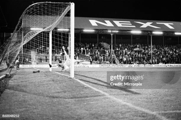 English League Division Three match held at Griffin Park, Brentford 1 -2 Reading, 17th September 1985.English League Division Three match held at...