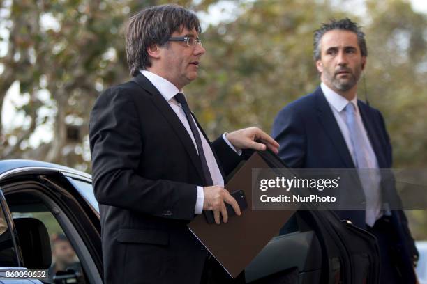 Carles Puigdemont, president of the Catalan government, declares the republic and independence of Catalonia, leaving it without effect to start a...