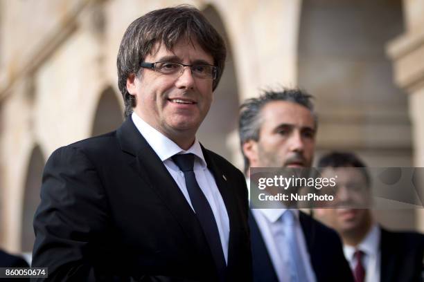 Carles Puigdemont, president of the Catalan government, declares the republic and independence of Catalonia, leaving it without effect to start a...