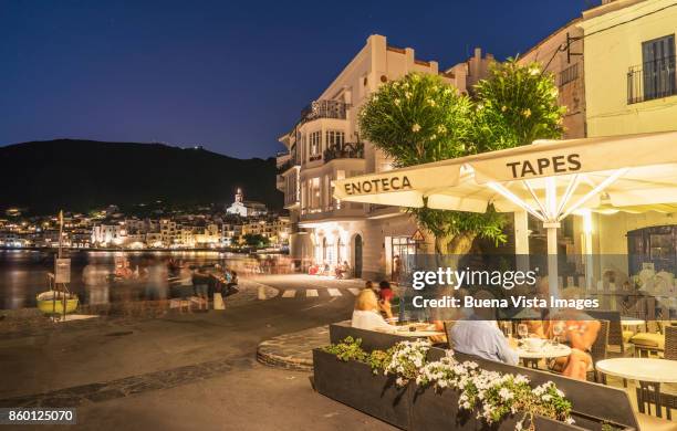 white houses at night in a mediterranean village - cadaques stock pictures, royalty-free photos & images