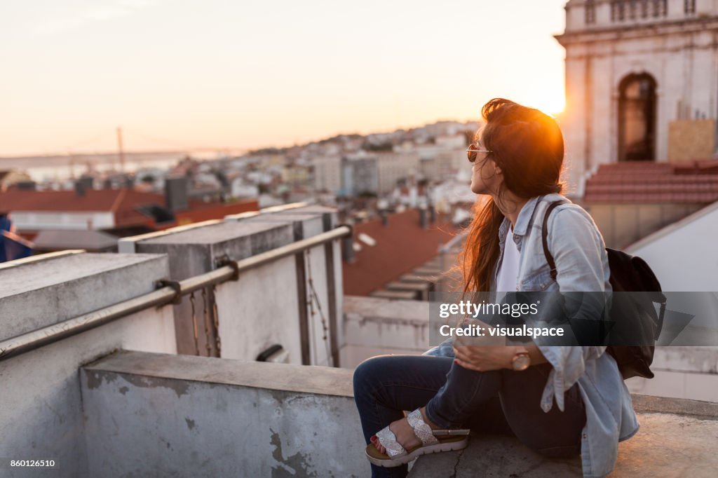 Godersi il tramonto a Lisbona