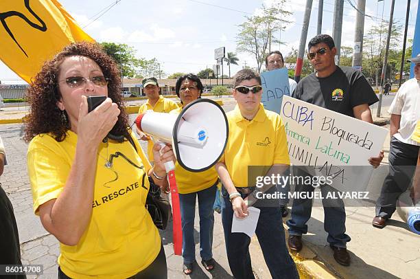 Members of the Movimiento de Rescate al Sandinismo take part in a demonstration in front of the United Nations headquarters in Managua April 17, 2009...
