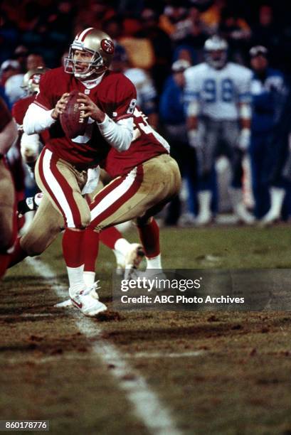 Steve Young, San Francisco 49ers / Dallas Cowboys gameplay on 'Monday Night Football'.