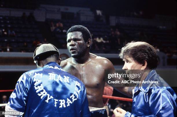 Boxer Larry Razor Sharpe 249 Larry Frazier Photos & High Res Pictures - Getty Images