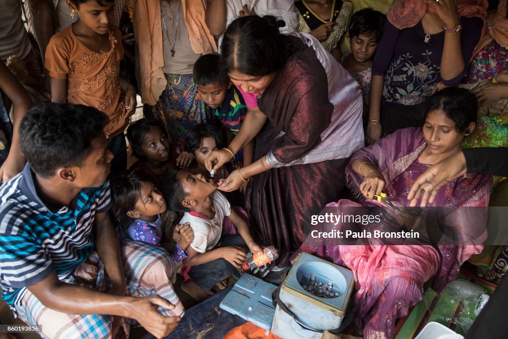Rohingya Refugees Flood Into Bangladesh