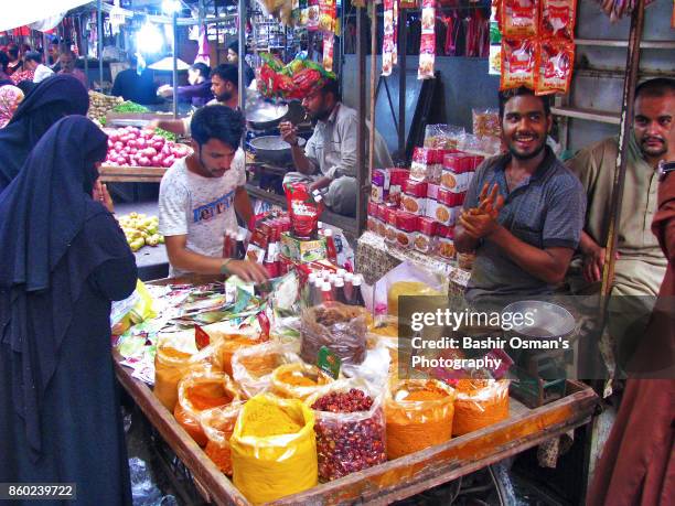 streets of karachi - commuter benefits stock pictures, royalty-free photos & images