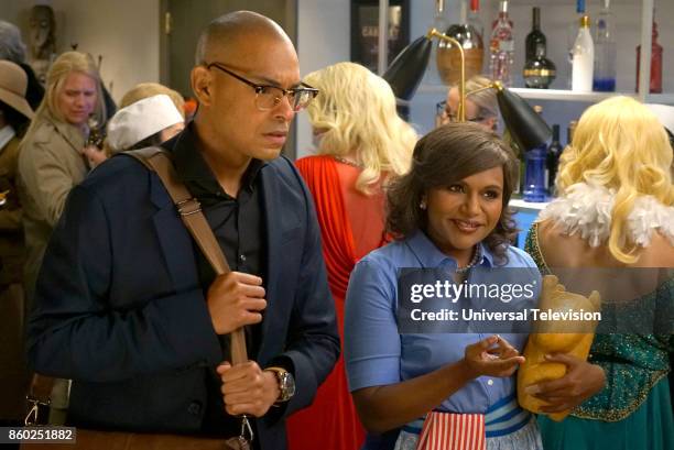 Anna & Jeremy's Meryl Streep Costume Party" Episode 605 -- Pictured: Yassir Lester as David, Mindy Kaling as Mindy Lahiri --